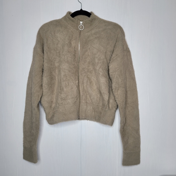 Gymshark x Whitney Simmons Whitney eyelash knit jacket Size Medium - Picture 6 of 12